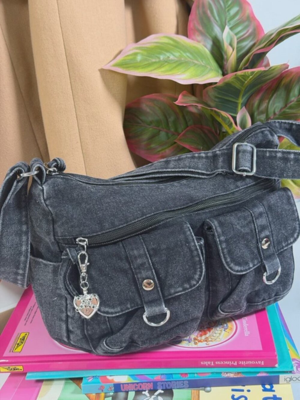 Greyish Denim Y2K Women’s Medium Size Casual Versatile Crossbody Handbag